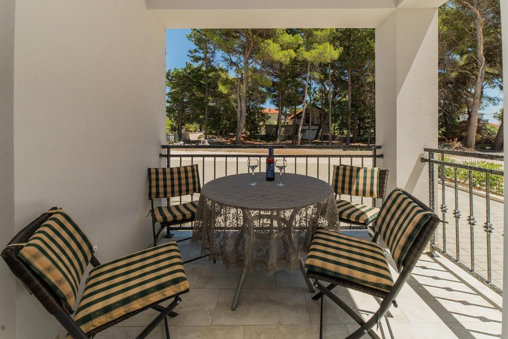 Apartments Boras Вир Екстер'єр фото